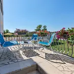 Villa Family With Hydromassage Pool & Fun Activities *