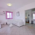 Family With Hydromassage Pool & Fun Activities Villa