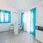 Family With Hydromassage Pool & Fun Activities Villa *