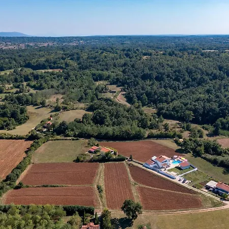 House In Rural Istria With Pool And Hydromassage *