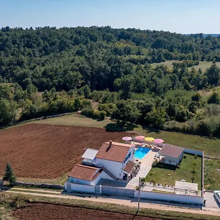 House In Rural Istria With Pool And Hydromassage *
