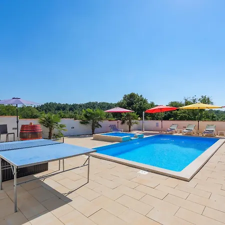 Villa House In Rural Istria With Pool And Hydromassage Zminj