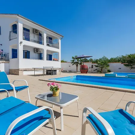 House In Rural Istria With Pool And Hydromassage Villa *