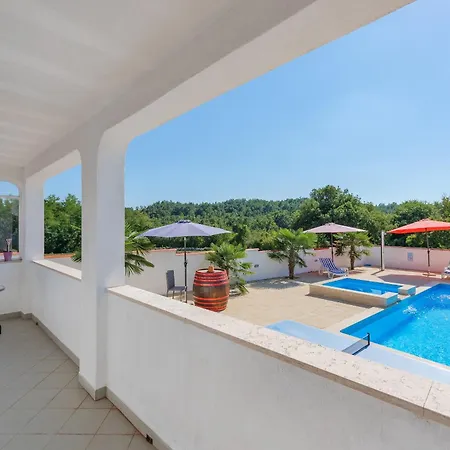 Villa House In Rural Istria With Pool And Hydromassage