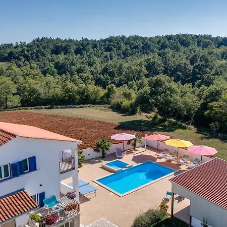 Villa House In Rural Istria With Pool And Hydromassage *